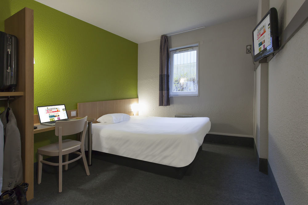 B&B Hotel Poitiers 1 Futuroscope Chasseneuil-du-Poitou Kültér fotó